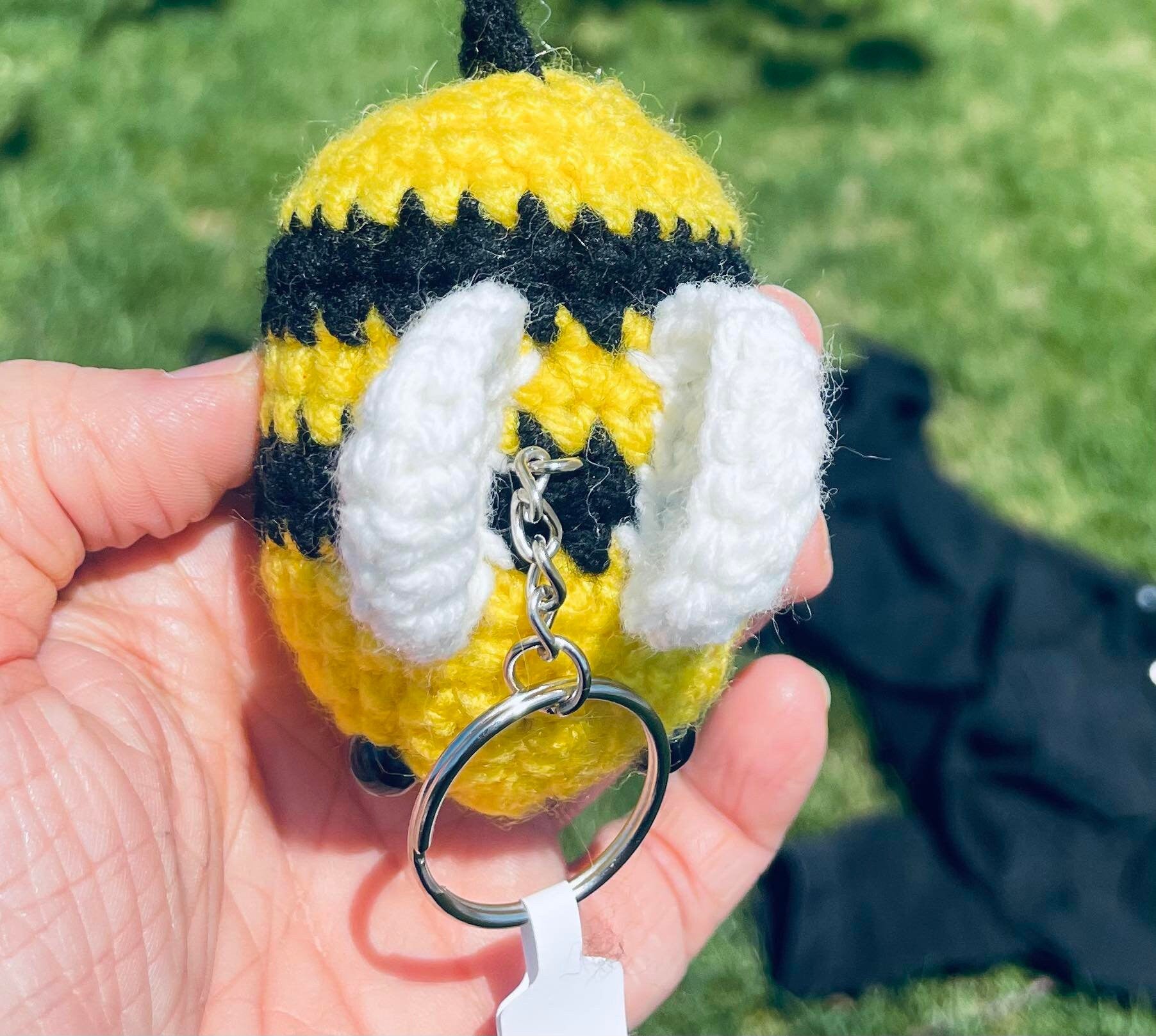 Crochet Chubby Bee Keychain: Amigurumi Plush Kawaii Accessory