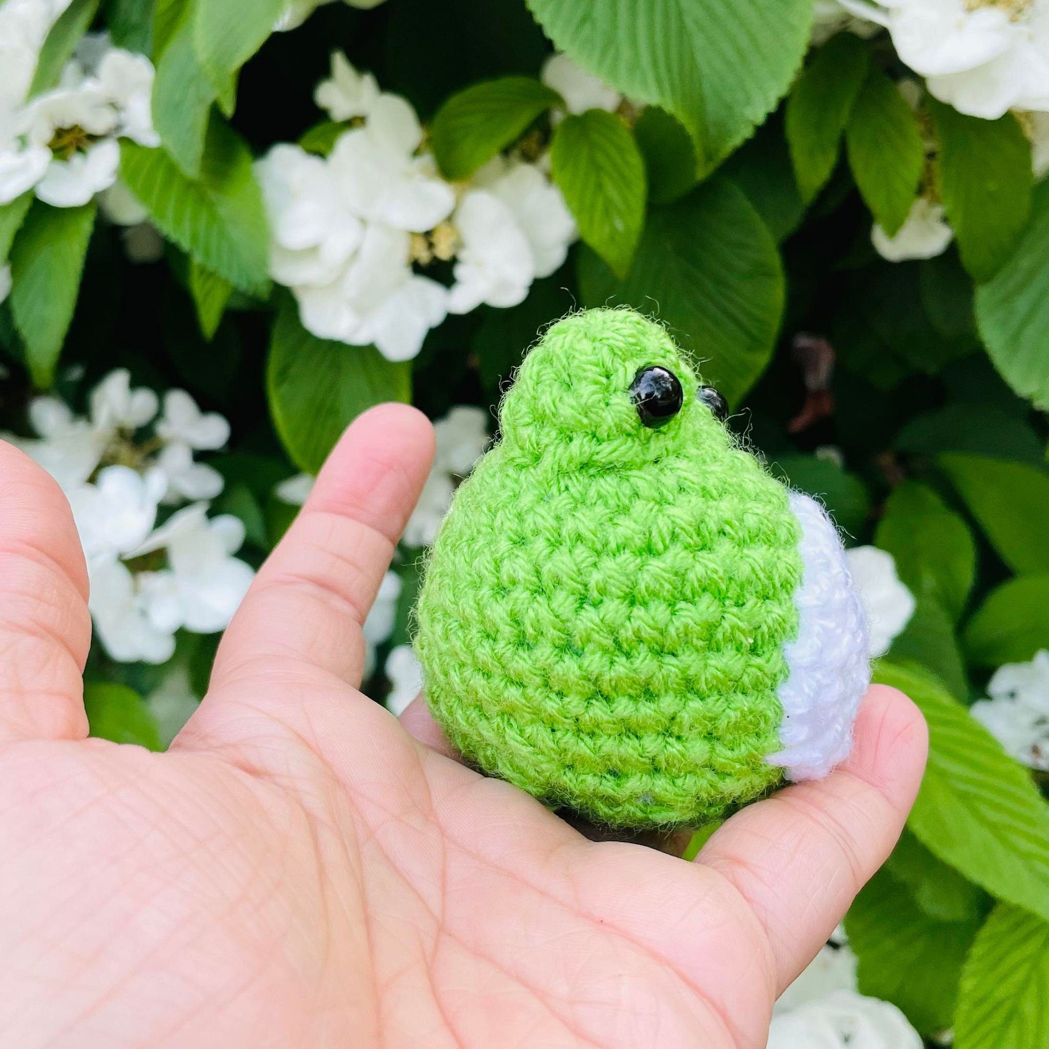 Crochet Frog Keychain: Cottagecore Amigurumi Kawaii