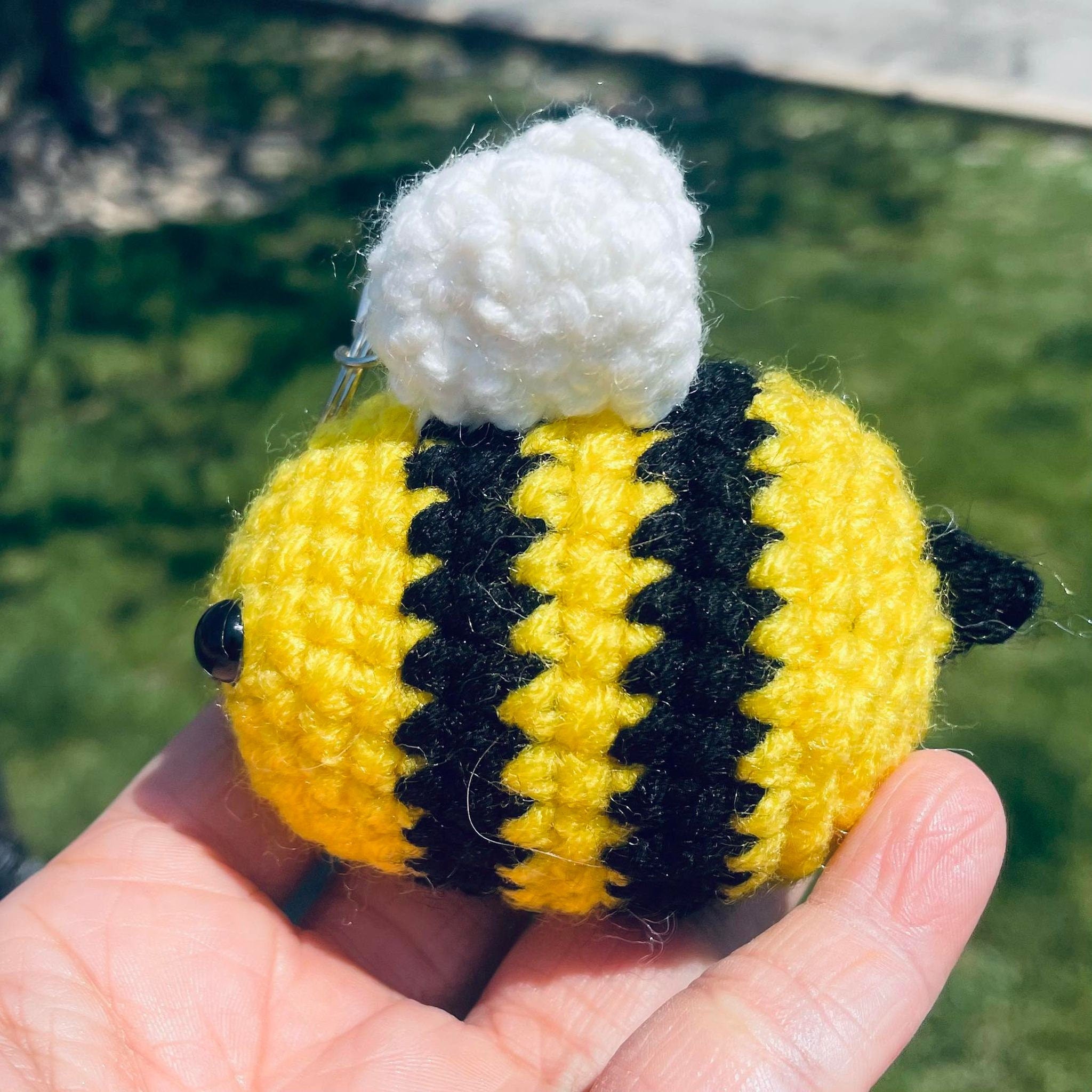 Crochet Chubby Bee Keychain: Amigurumi Plush Kawaii Accessory