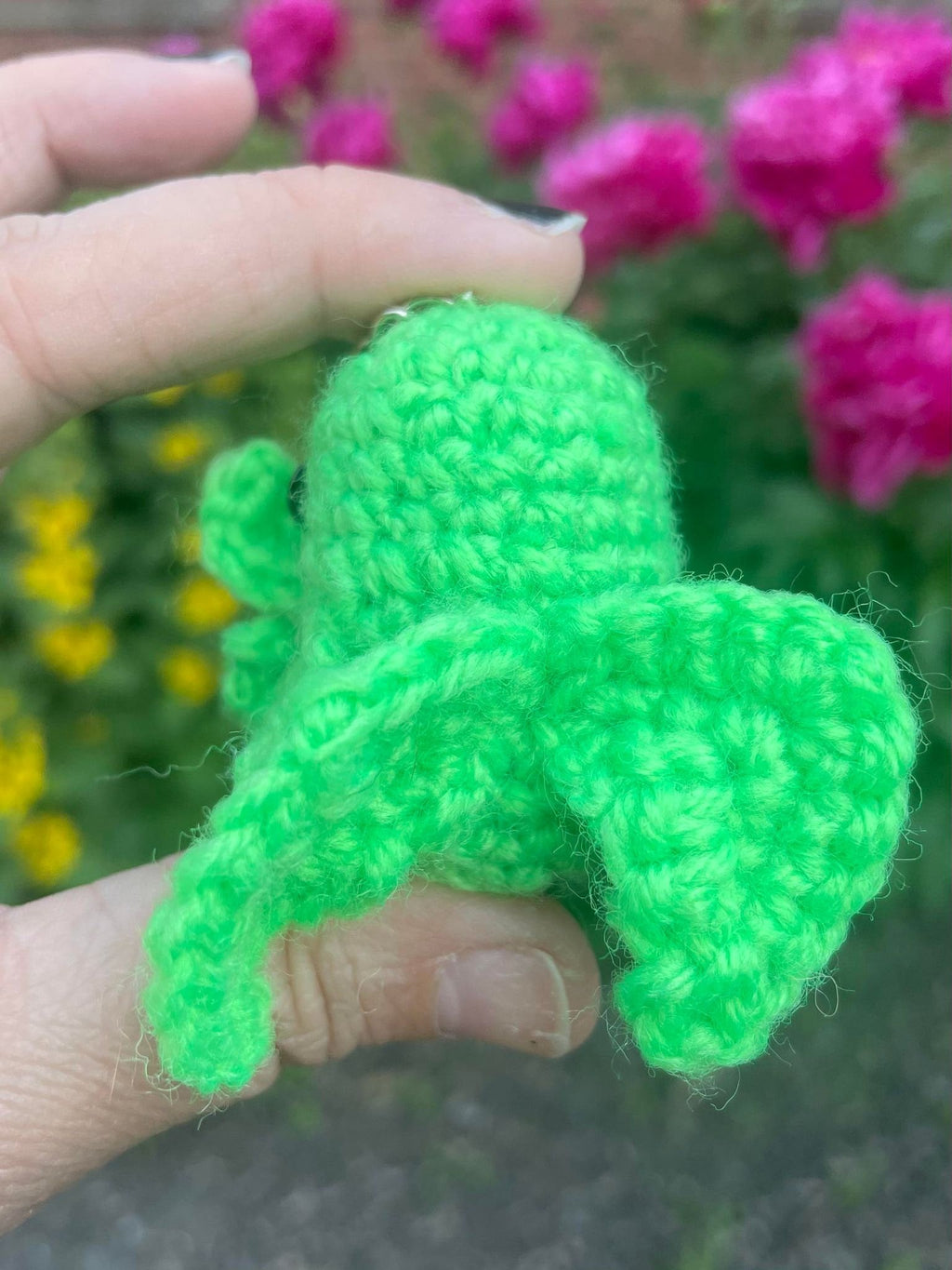 Crochet Cthulhu Keychain: Lovecraftian Amigurumi Fan Art