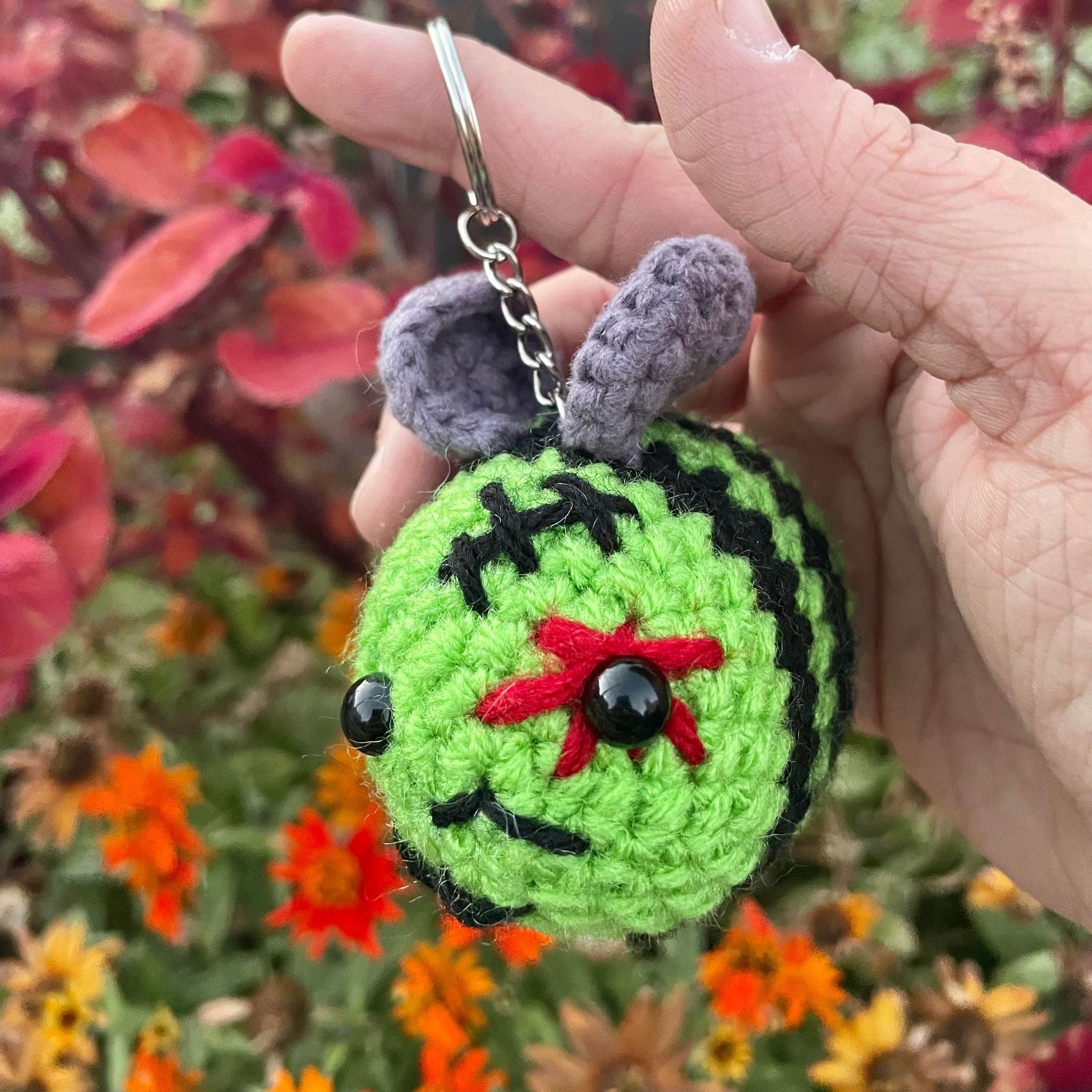 Crochet Zombee Key Ring- Zombie Bee- Amigurumi Bee- Halloween Plush Keychain