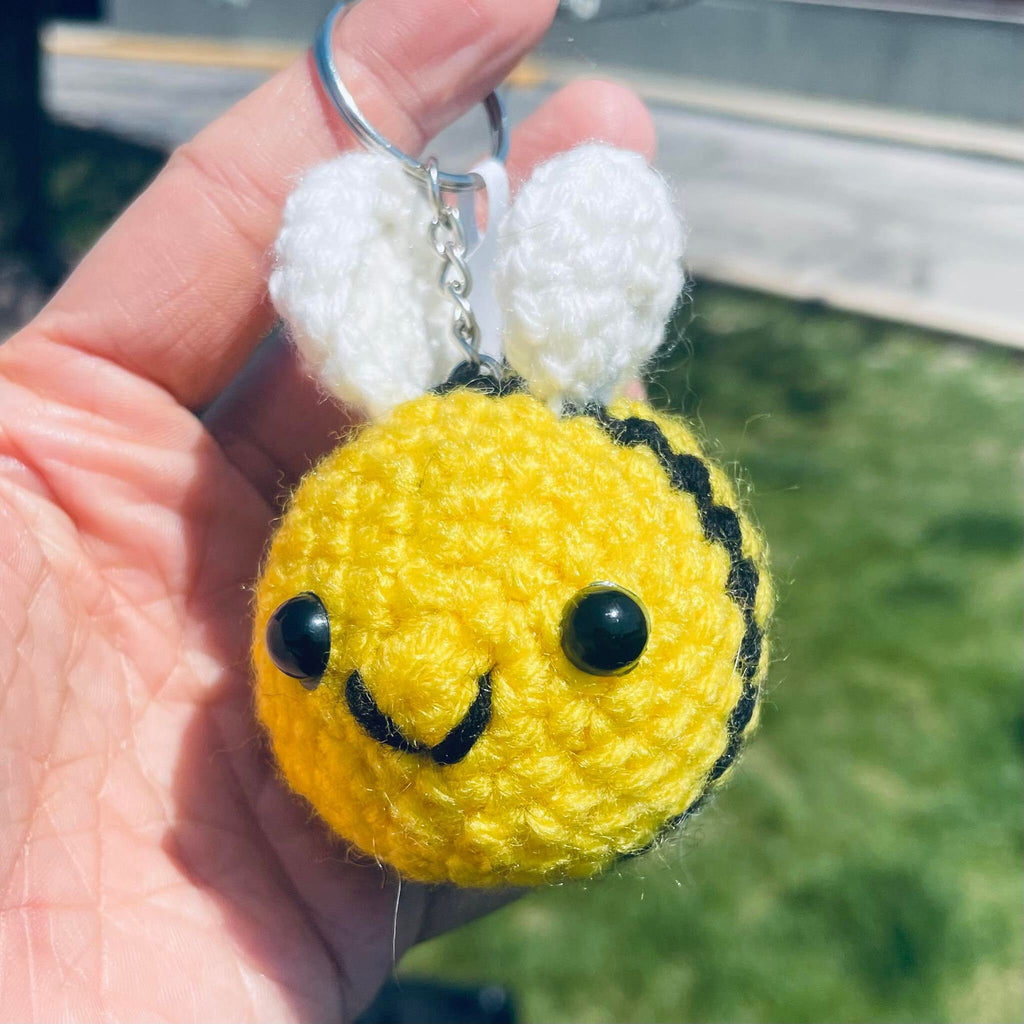 Crochet Chubby Bee Keychain: Amigurumi Plush Kawaii Accessory